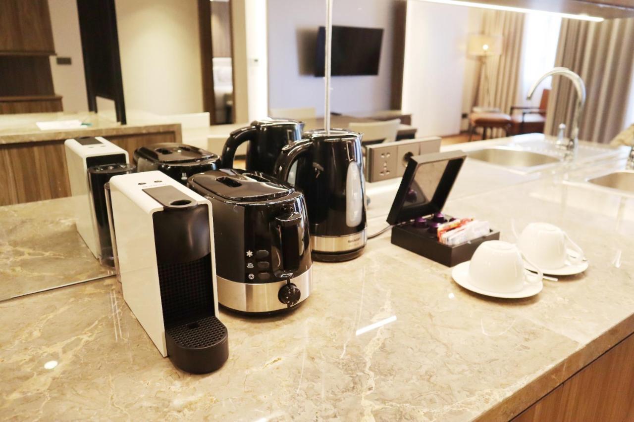 Oakwood Suites Kuningan Giacarta Esterno foto