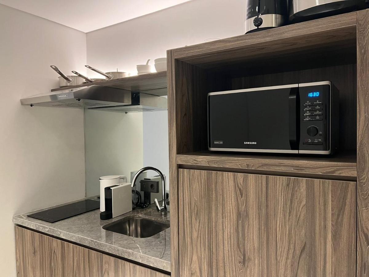 Oakwood Suites Kuningan Giacarta Esterno foto