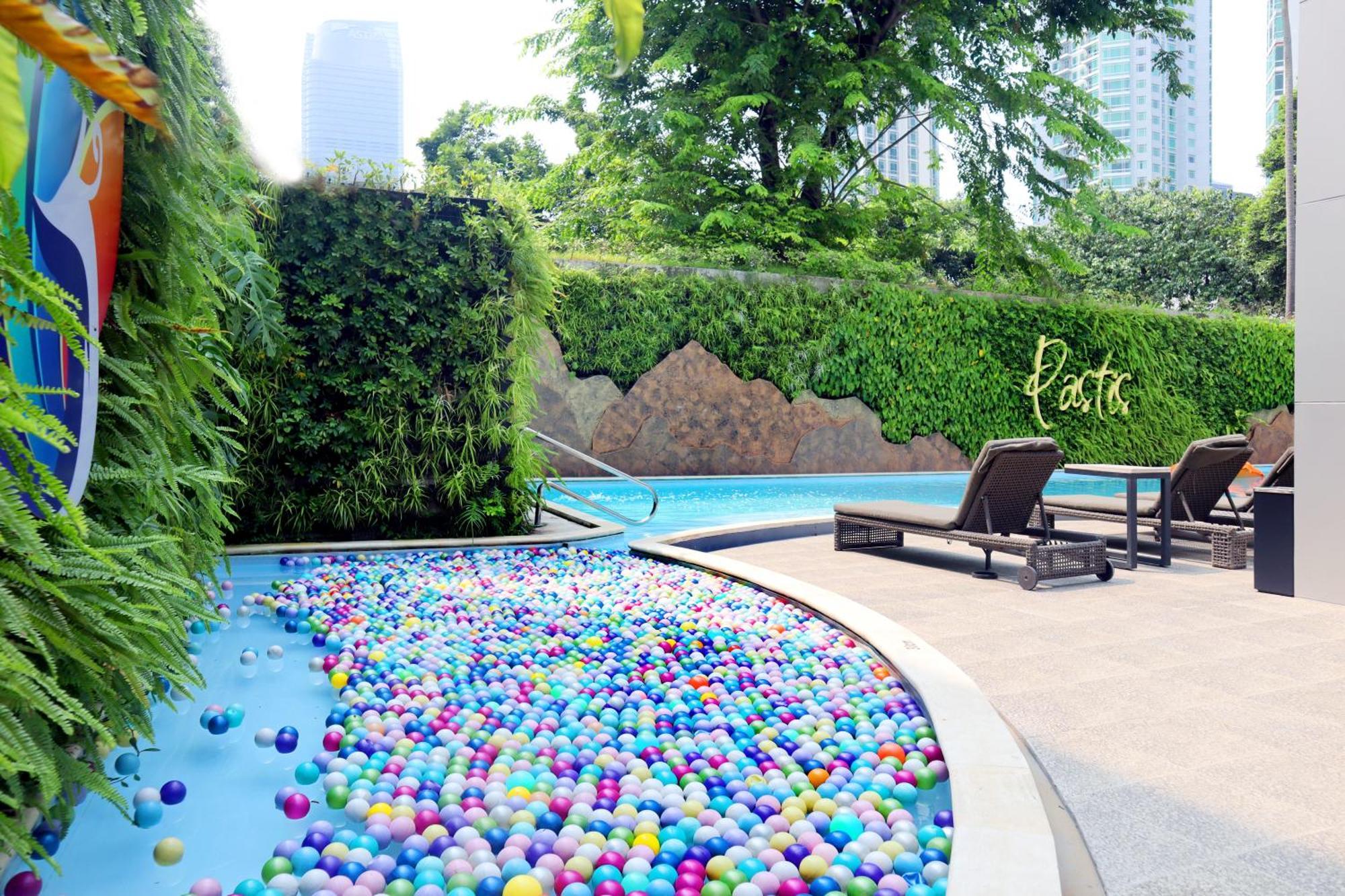 Oakwood Suites Kuningan Giacarta Esterno foto